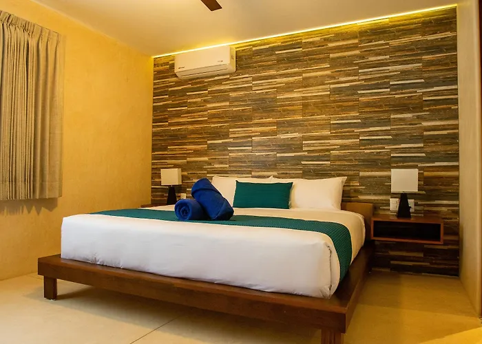 Azul By Guruhotel 3*