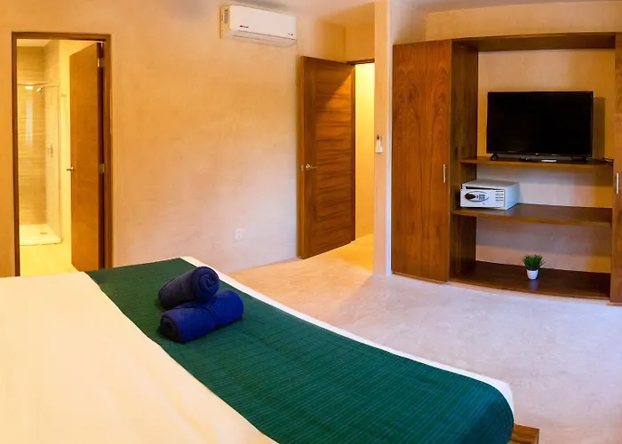 Hotel Azul By Guruhotel
