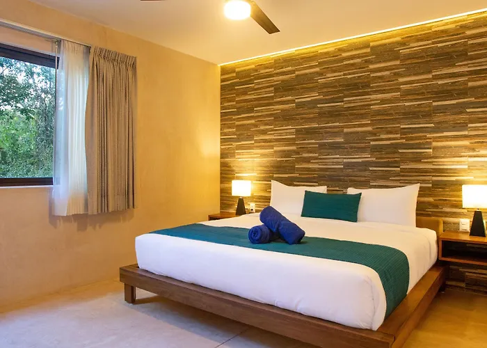 Azul By Guruhotel 3*