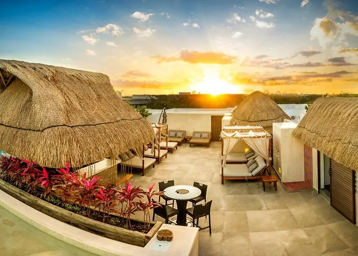 Azul By Guruhotel 3*